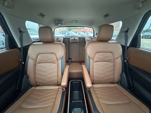Certified 2023 Nissan Pathfinder Platinum FWD image 21