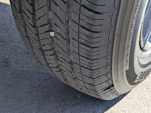 New 2026 Jeep Gladiator Sport image 12