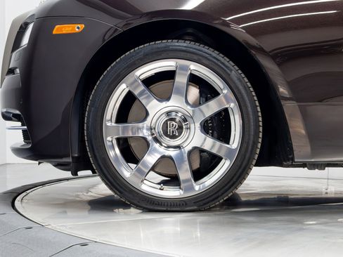Used 2015 Rolls-Royce Wraith RWD image 49