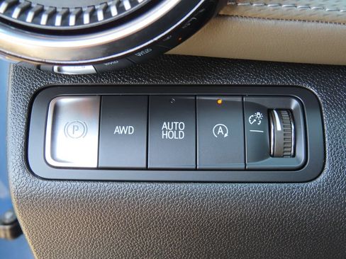 Certified 2025 Chevrolet Equinox LT w/ Convenience Package II AWD/4WD image 12