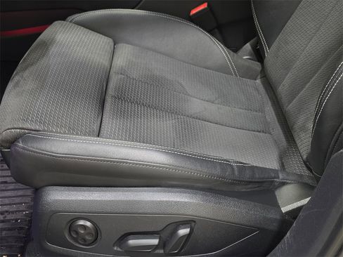 Used 2023 Audi A4 2.0T Prestige image 30