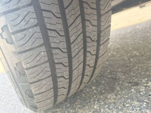 Used 2025 Ford Maverick Lariat w/ 4K Tow Package image 39