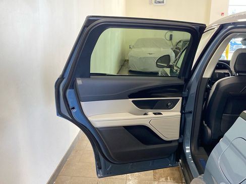 New 2026 Lincoln Nautilus Reserve image 8