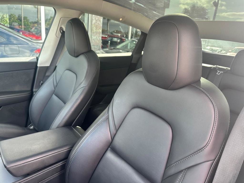 Used 2024 Tesla Model Y 2WD image 13