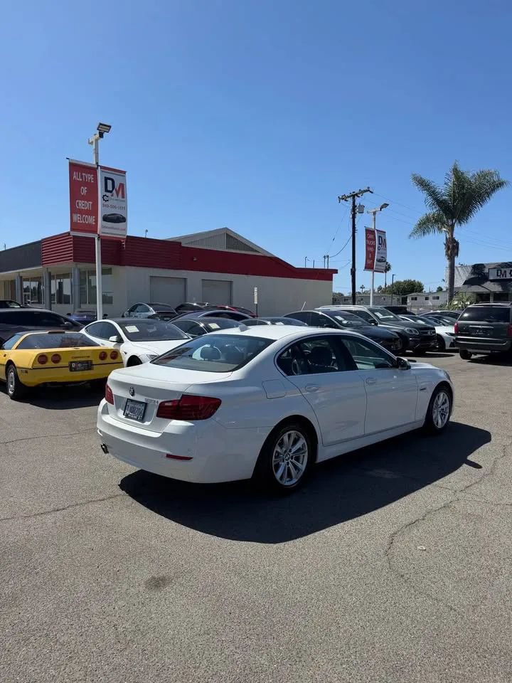 Used 2014 BMW 528i Sedan RWD image 3
