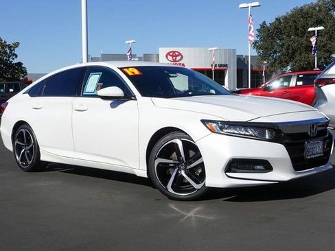 Used 2019 Honda Accord Sport image 6
