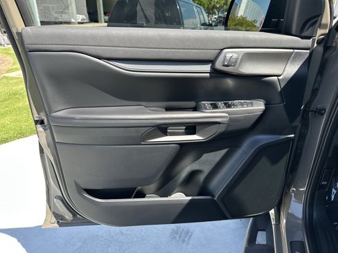 Used 2025 Ford Ranger Raptor image 14