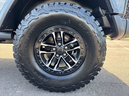 New 2026 Jeep Wrangler Unlimited Rubicon AWD/4WD image 14