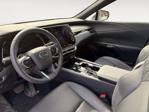 Used 2025 Lexus RX 350 AWD w/ Technology Package image 10