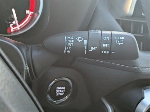 Used 2025 Toyota RAV4 XLE image 34