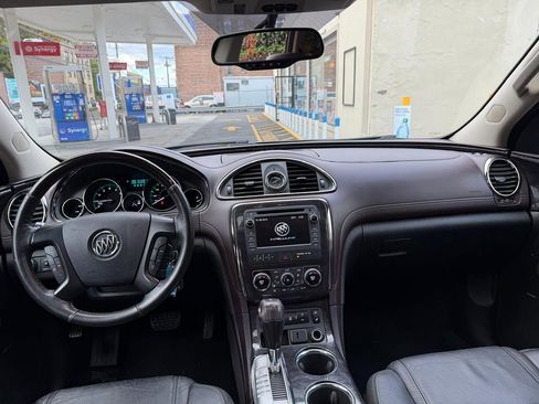 Used 2017 Buick Enclave Leather image 24