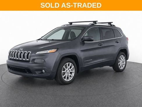Used 2016 Jeep Cherokee Latitude w/ Safety/Convenience Group AWD/4WD image 9