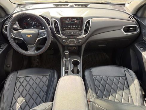 Used 2018 Chevrolet Equinox LT w/ Sun & Infotainment Package image 11