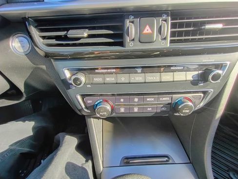 Used 2019 Kia Optima S image 27