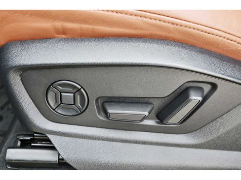 Used 2022 Audi Q8 Prestige w/ Prestige Package AWD/4WD image 28
