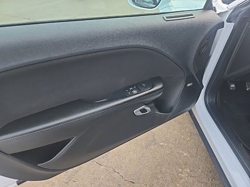 Used 2015 Dodge Challenger SXT w/ Sound Group image 28