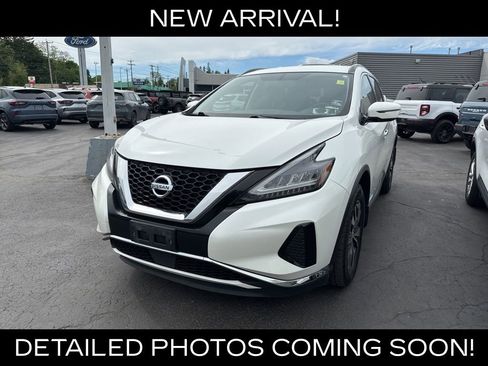 Used 2019 Nissan Murano SV AWD/4WD image 2