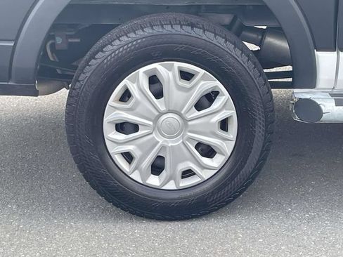 Certified 2025 Ford Transit 250 Low Roof w/ Exterior Upgrade Package RWD image 7