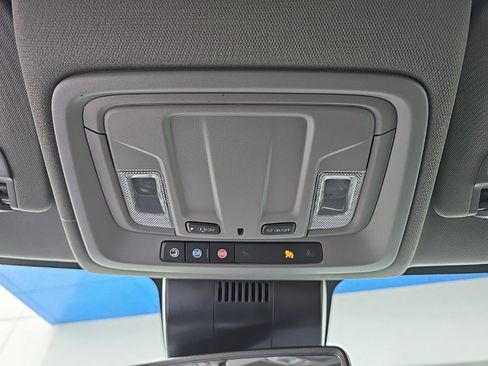 Used 2024 GMC Sierra 3500 SLT image 18