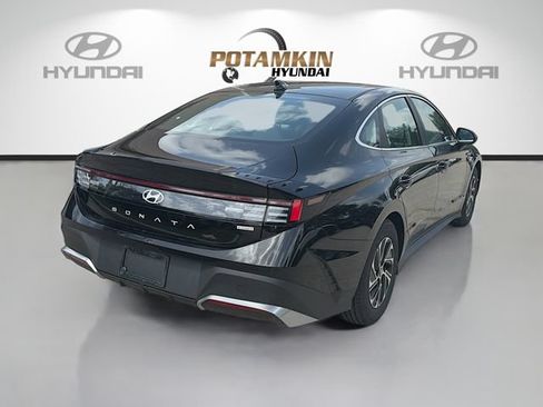 New 2026 Hyundai Sonata Blue FWD image 5