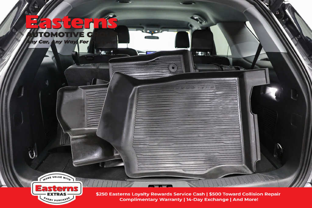 Used 2023 Ford Explorer XLT w/ Equipment Group 202A AWD/4WD image 10