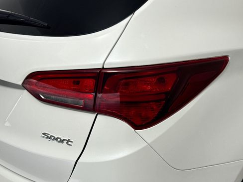 Used 2017 Hyundai Santa Fe Sport image 33