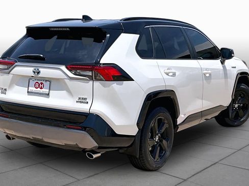 Used 2021 Toyota RAV4 XSE AWD/4WD image 13