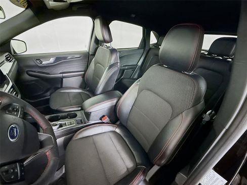 Used 2023 Ford Escape ST-Line w/ Tech Pack #1 image 11