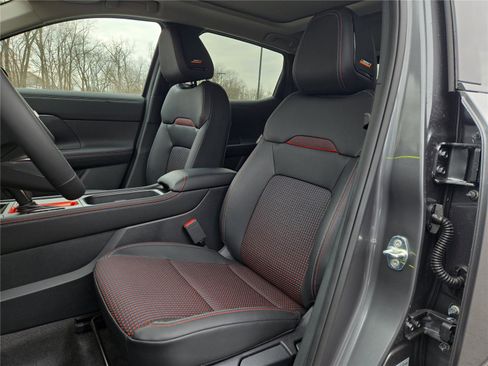 New 2026 Nissan Kicks SR w/ SR Premium Package AWD/4WD image 10