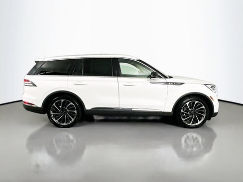 Used 2021 Lincoln Aviator Reserve w/ Equipment Group 201A AWD/4WD image 9
