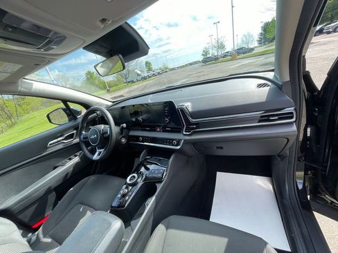 Certified 2023 Kia Sportage LX AWD/4WD image 10