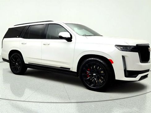 Used 2022 Cadillac Escalade Sport w/ Touring Package AWD/4WD image 3