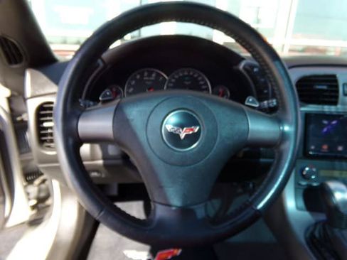 Used 2006 Chevrolet Corvette Coupe RWD image 20