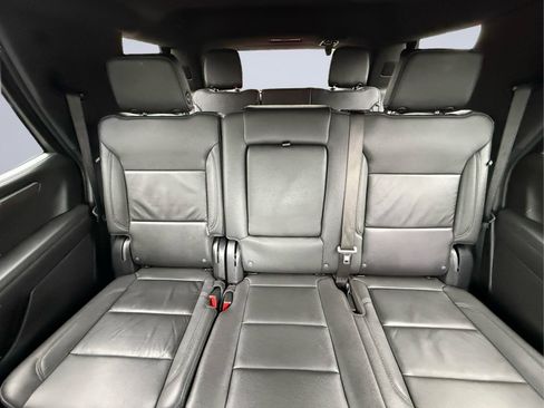 Used 2025 Chevrolet Tahoe LT AWD/4WD image 17