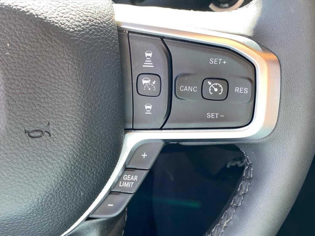 Used 2026 RAM 2500 Big Horn AWD/4WD image 17