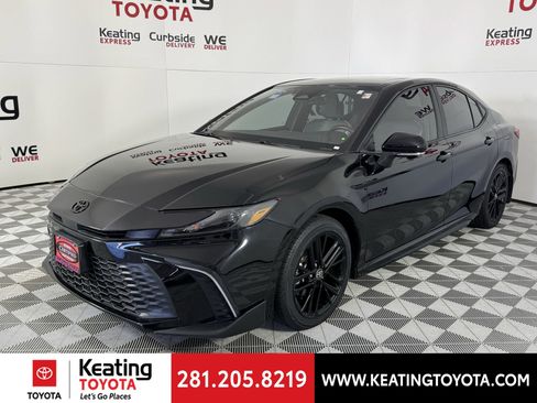 Certified 2025 Toyota Camry SE image 10