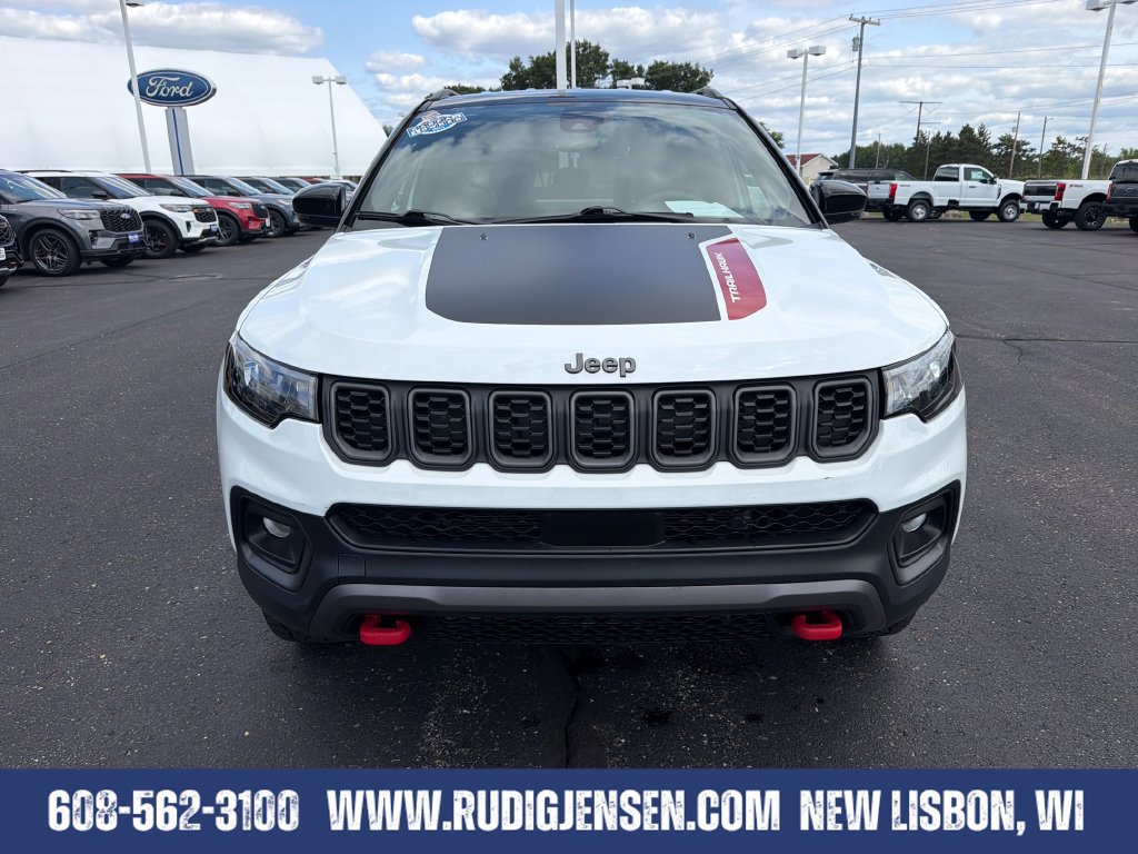 Used 2025 Jeep Compass Trailhawk AWD/4WD image 8