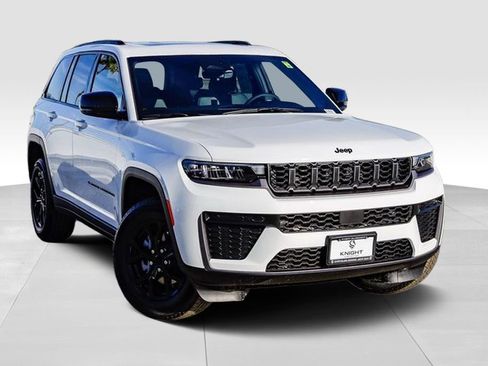 New 2026 Jeep Grand Cherokee Altitude AWD/4WD image 2