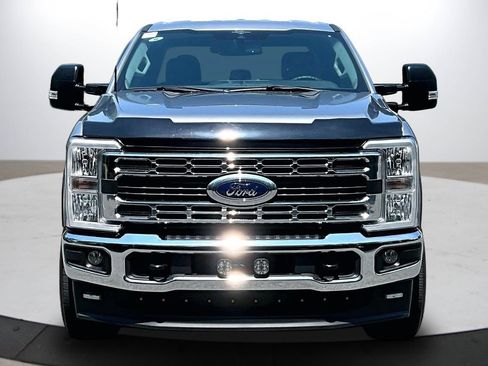 Used 2023 Ford F350 XLT AWD/4WD image 3