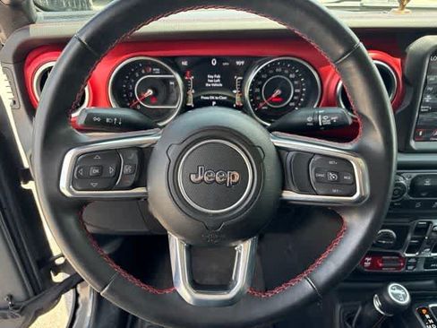 Used 2022 Jeep Gladiator Rubicon w/ LED Lighting Group AWD/4WD image 14