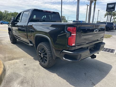 New 2026 Chevrolet Silverado 2500 High Country w/ Midnight Edition AWD/4WD image 10