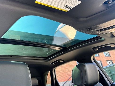 Used 2024 Audi Q3 2.0T Premium Plus image 22