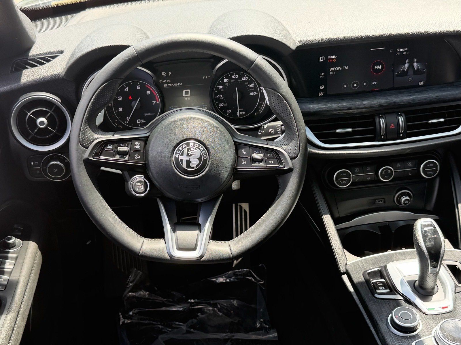 Used 2023 Alfa Romeo Stelvio Sprint RWD image 13