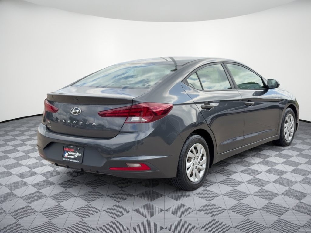 Used 2020 Hyundai Elantra SE FWD image 9