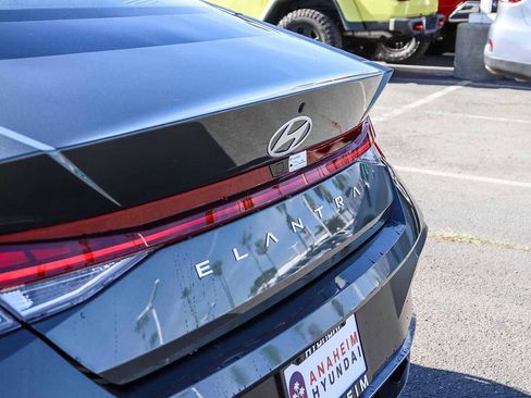 New 2025 Hyundai Elantra SEL image 10