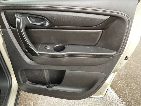 Used 2017 Chevrolet Traverse LT FWD image 36