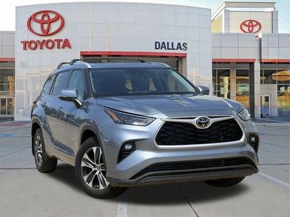 Used 2022 Toyota Highlander XLE