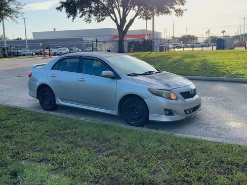 Used 2009 Toyota Corolla S w/ Sport Pkg FWD image 2