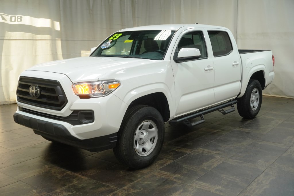 Certified 2023 Toyota Tacoma SR AWD/4WD image 2