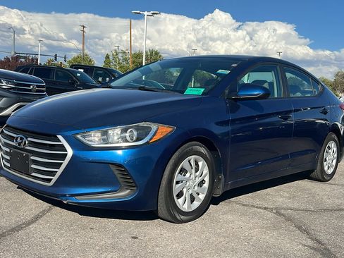 Used 2017 Hyundai Elantra SE FWD image 1